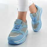 Sneaker in Babyblau "NEW"