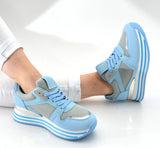 Sneaker in Babyblau "NEW"