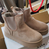 Boots Beige/ Schlamm NEW
