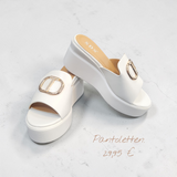 Keilabsatz Pantoletten Weiß" Gold-Details"