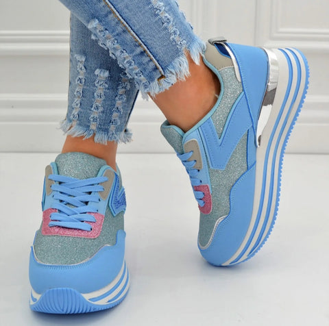 Zuckerwatte Sneaker Hellblau Babyblau