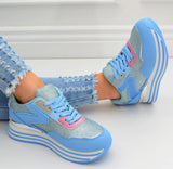 Zuckerwatte Sneaker Hellblau Babyblau