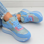 Zuckerwatte Sneaker Hellblau Babyblau